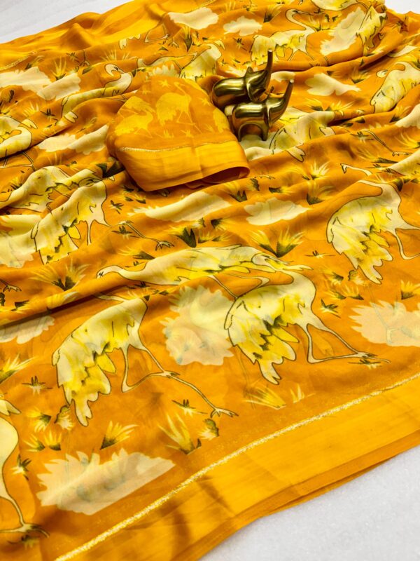 premium moss saree with sartin Border and zari line - Image 4