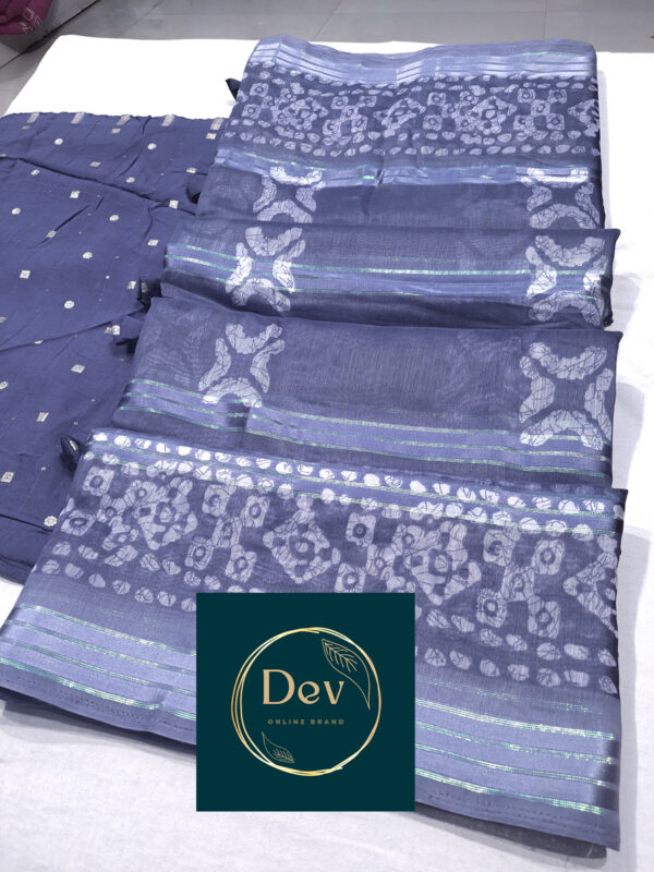 Beautiful Finishing in Traditional Mom Block print in all over saree - Image 5