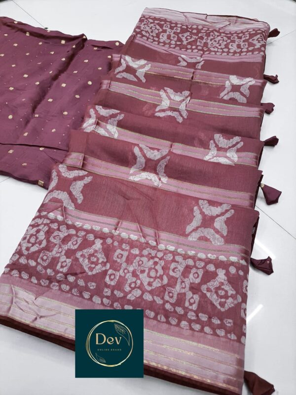 Beautiful Finishing in Traditional Mom Block print in all over saree