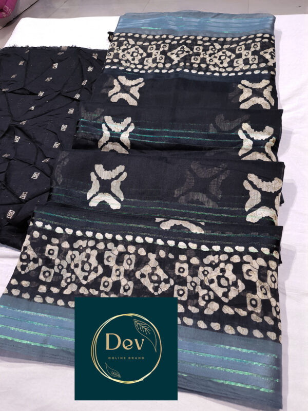 Beautiful Finishing in Traditional Mom Block print in all over saree - Image 4