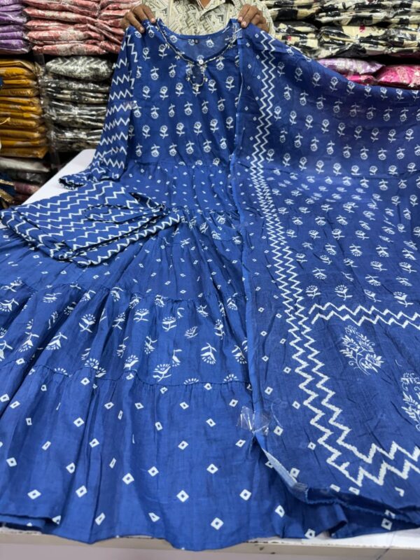 Full heavy discharge print Indigo Blue colour - Image 5